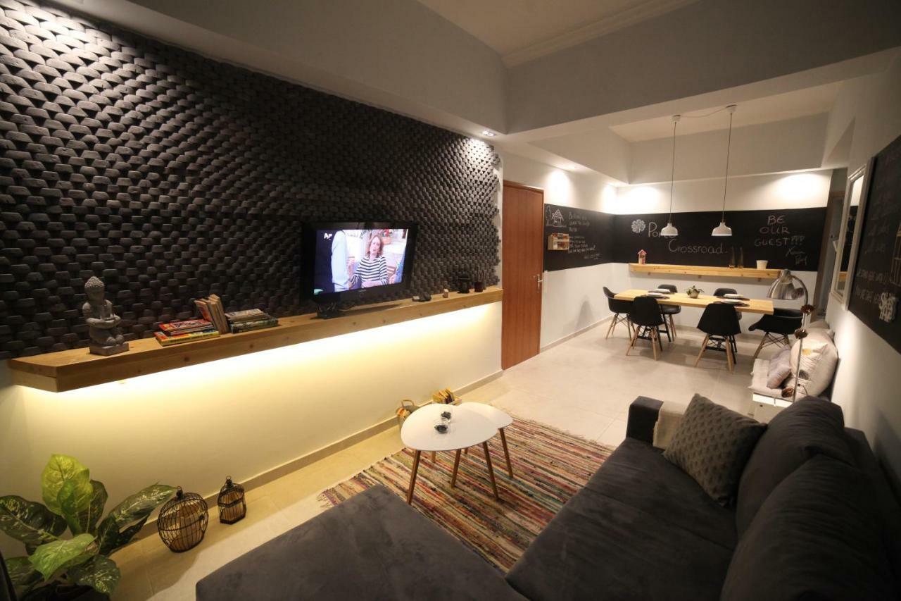 Ports Crossroad B Apartment Piraeus Exterior photo